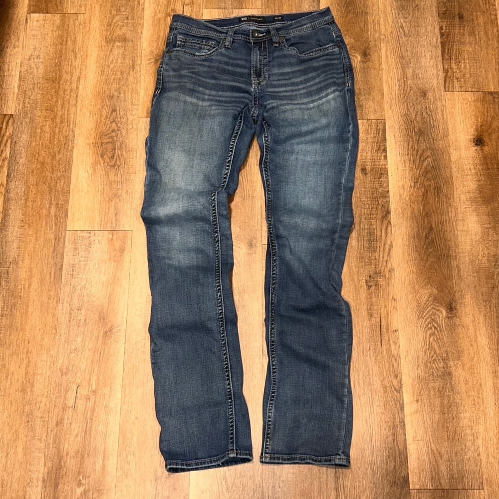 BKE Jake Straight Leg Mens Jeans 32x38 Medium Wash Blue Denim Stretch Coolmax